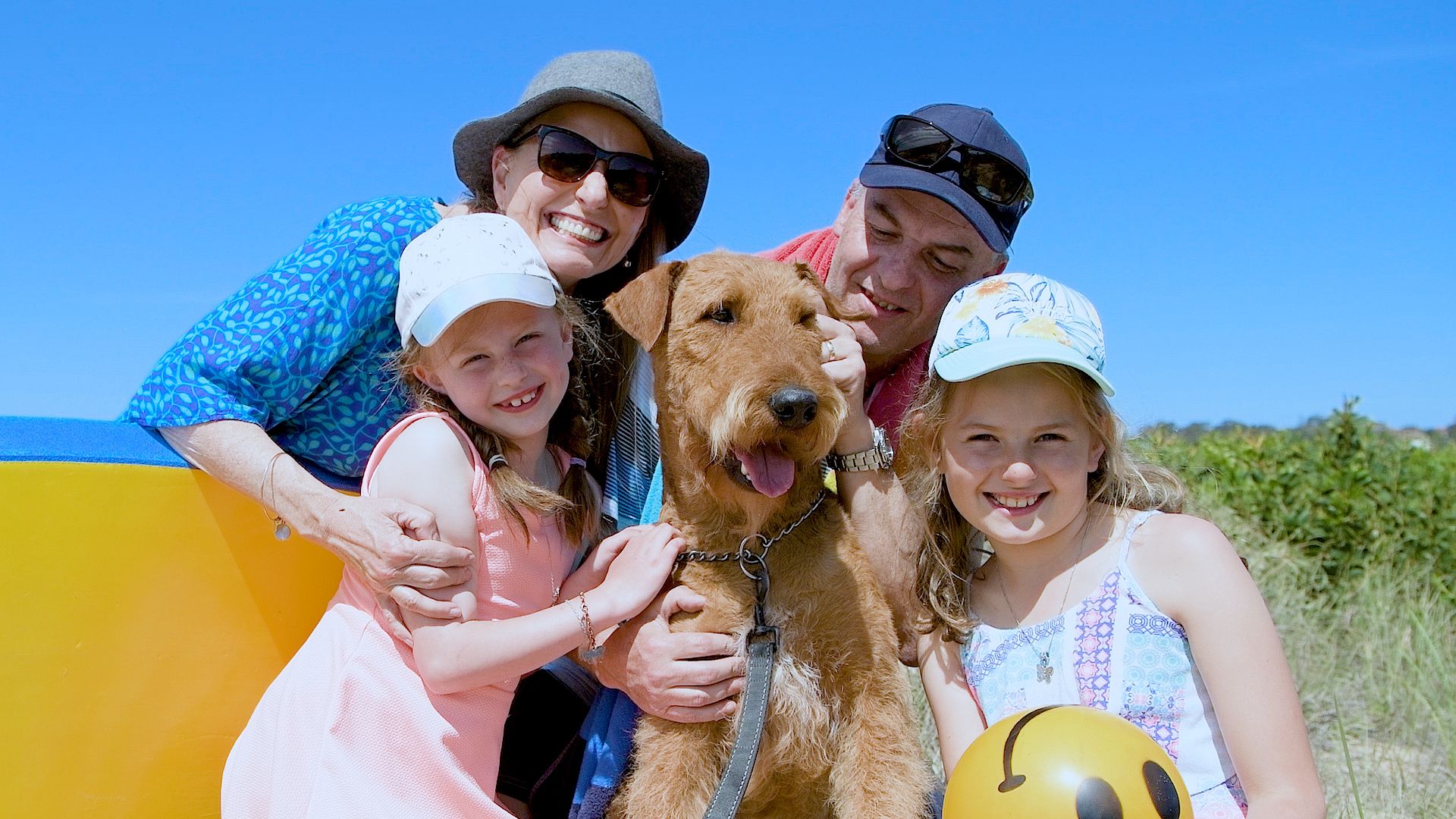 Tathra Beachside family with their dog